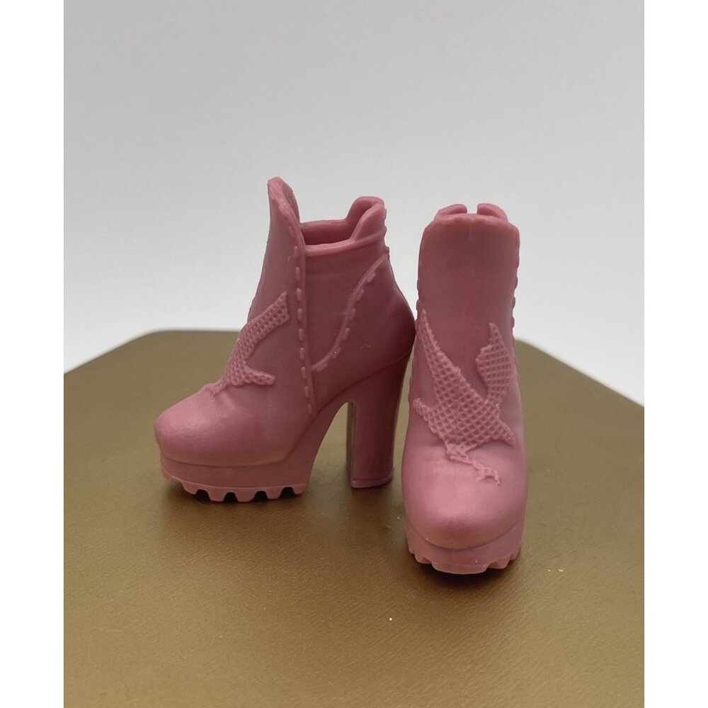 Disney Descendants 3 Audrey Good & Evil Shoes Boots Light Pink Doll Shoes - Picture 7 of 8